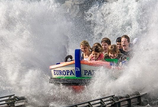 Quels sont les divers types de jeux pour les enfants dans un parc intérieur ?